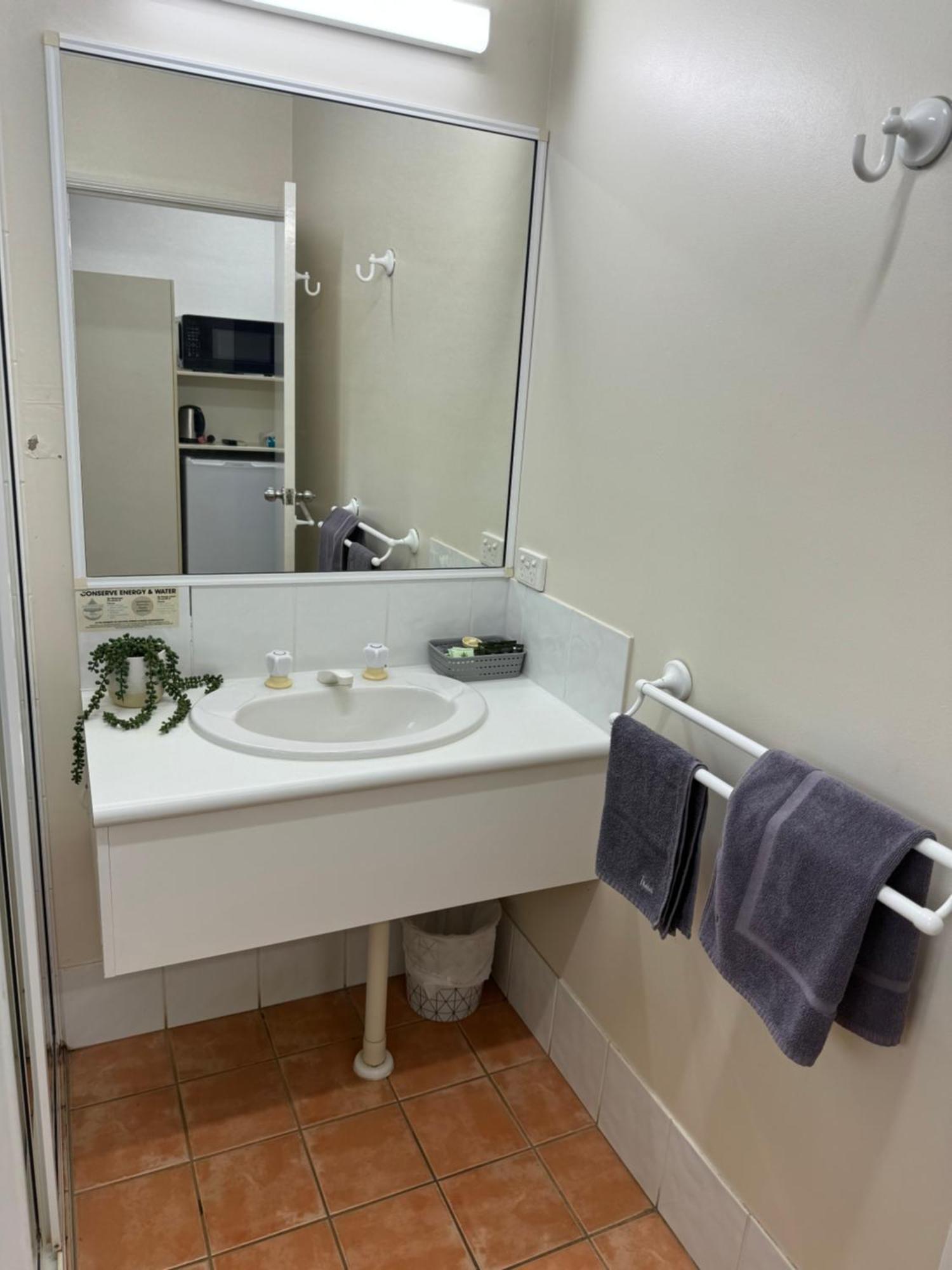 Mareeba Motor Inn Екстер'єр фото