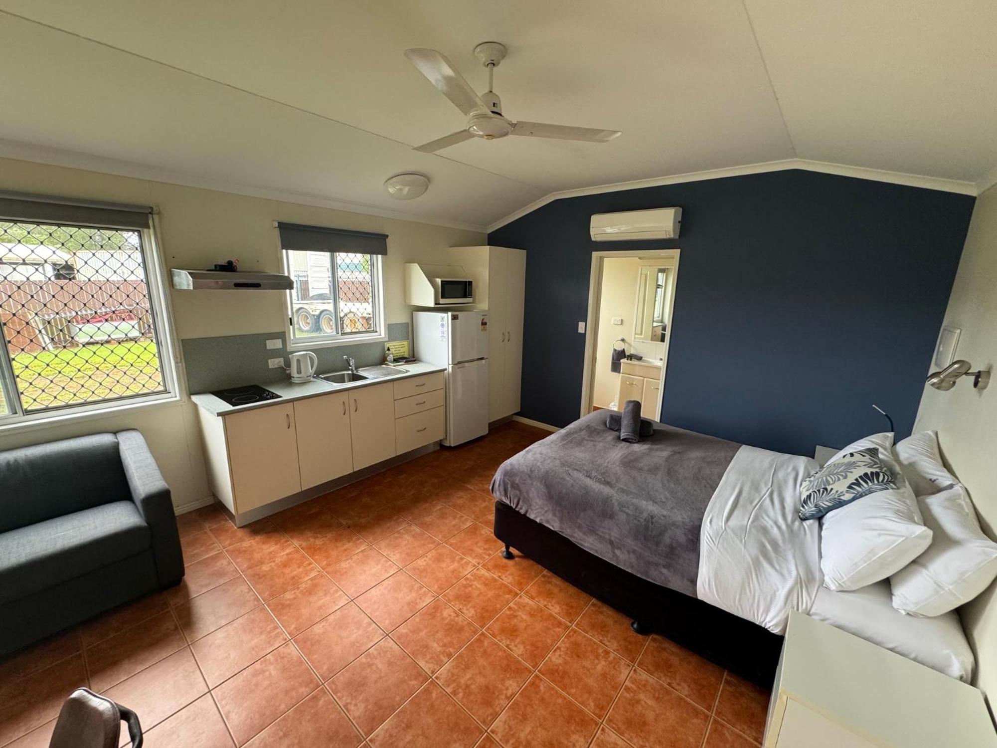 Mareeba Motor Inn Екстер'єр фото