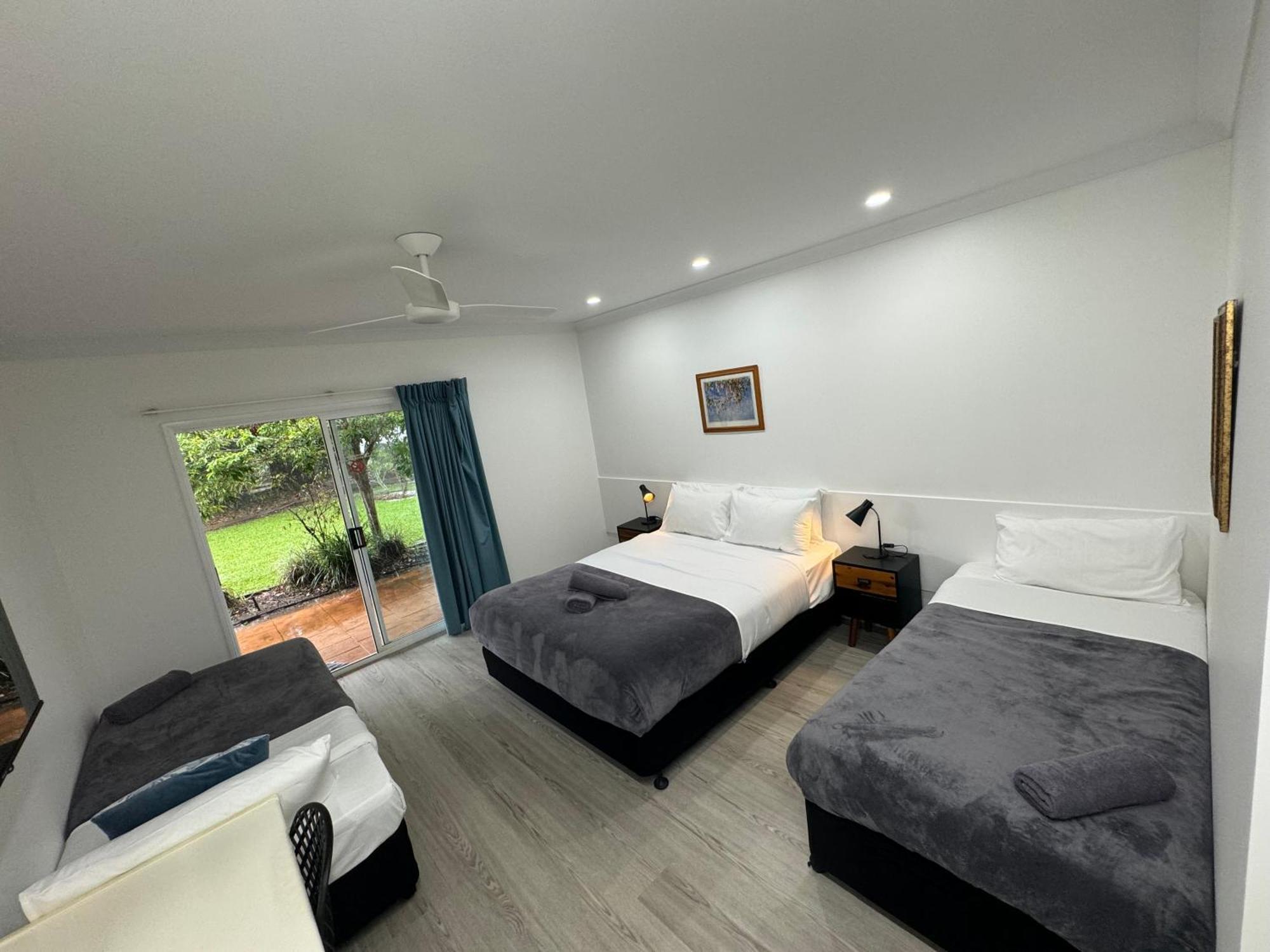 Mareeba Motor Inn Екстер'єр фото