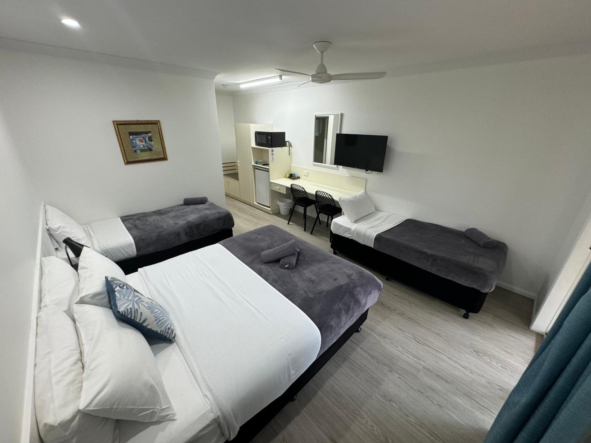 Mareeba Motor Inn Екстер'єр фото