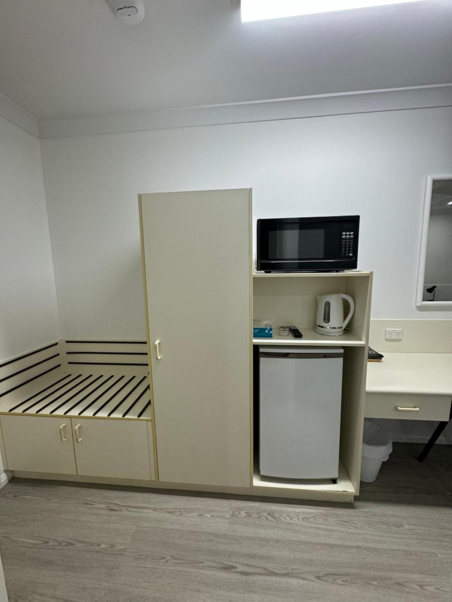 Mareeba Motor Inn Екстер'єр фото