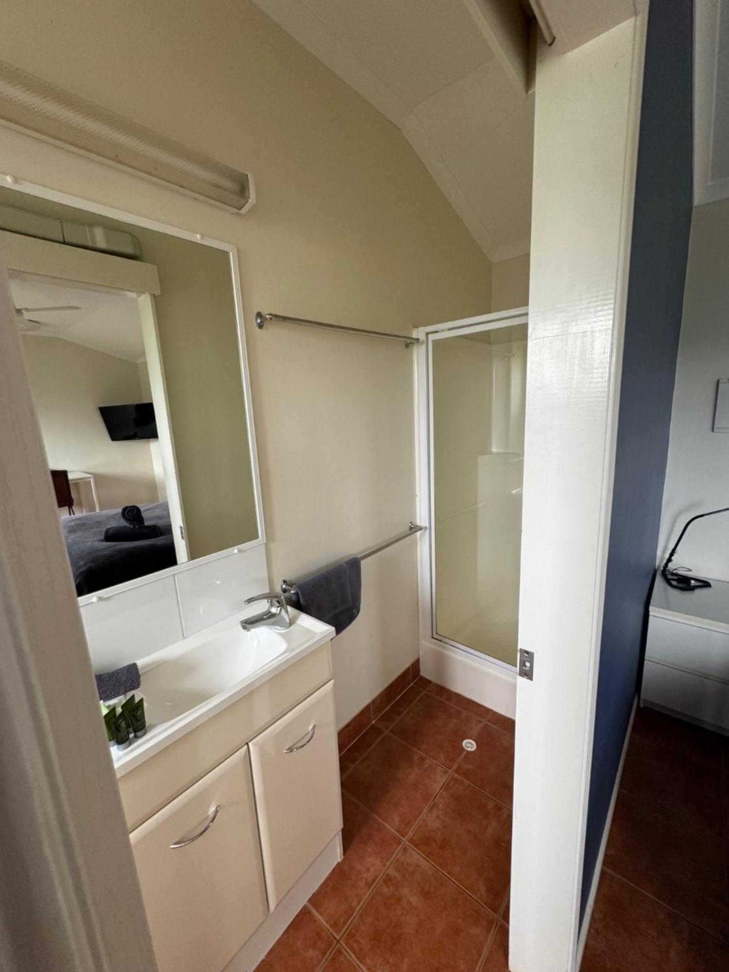 Mareeba Motor Inn Екстер'єр фото