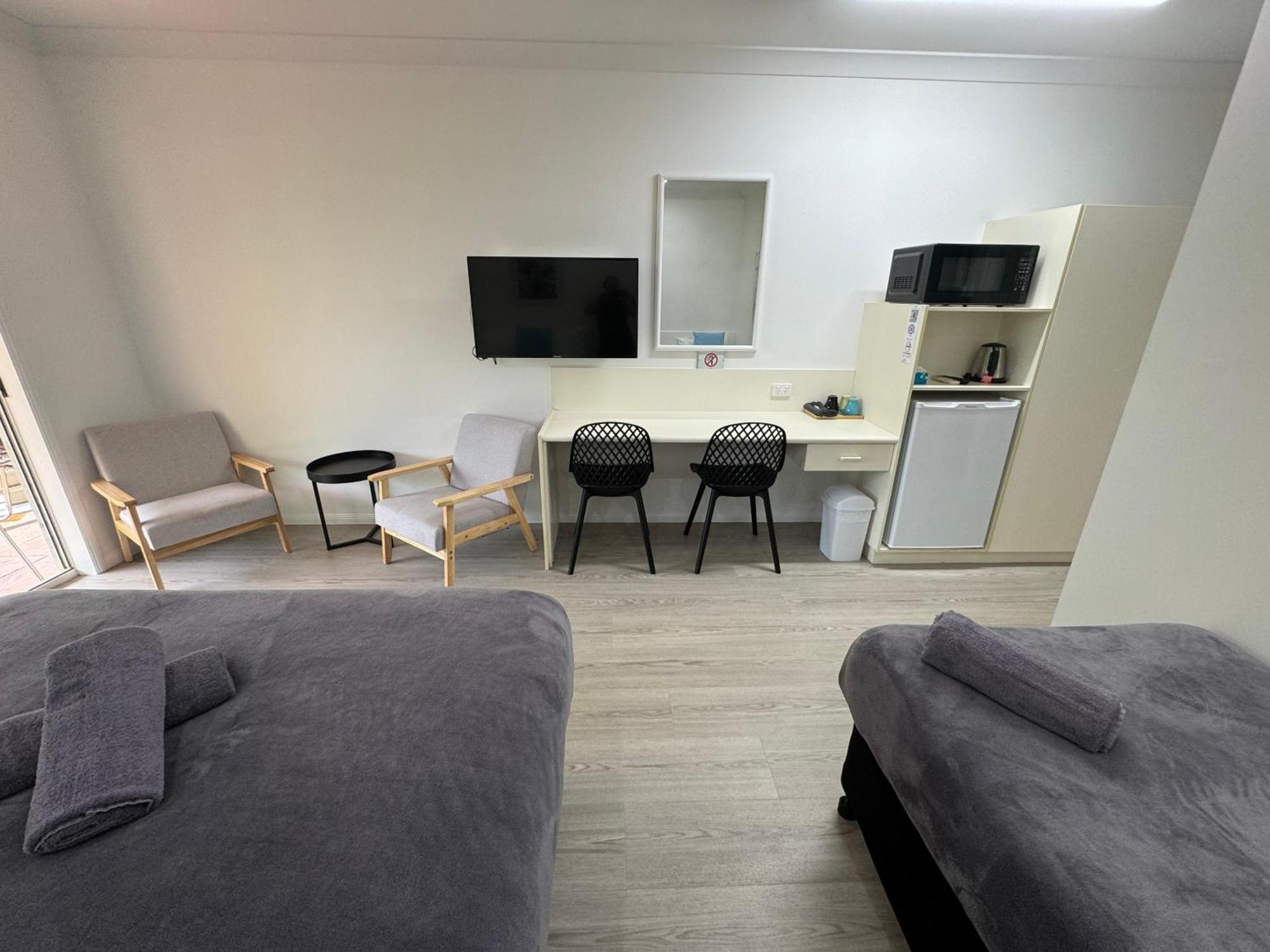 Mareeba Motor Inn Екстер'єр фото